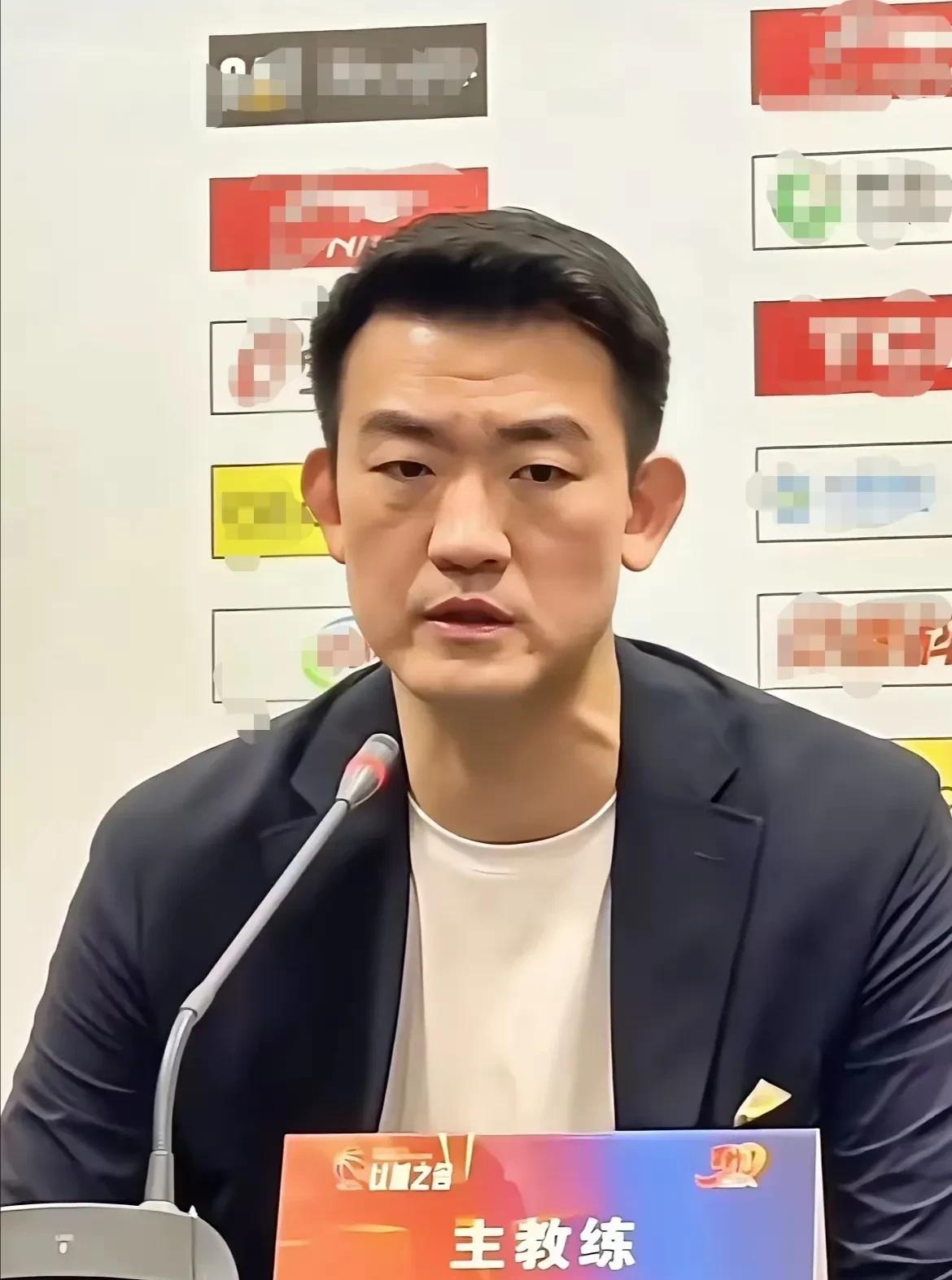 贝博体育官网-包含集结日浙江稠州调整名单以备CBA常规赛，伤情更新环节打磨，震撼外界，阵容厚度经受考验的词条-贝博体育官网